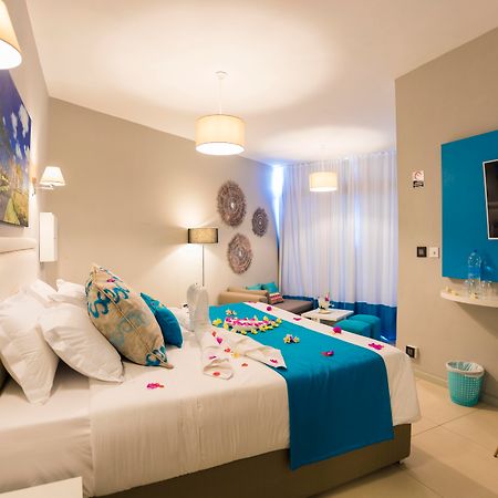 Azur Paradise Grand Baie Exterior photo