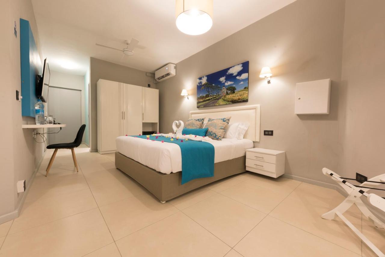 Azur Paradise Grand Baie Exterior photo