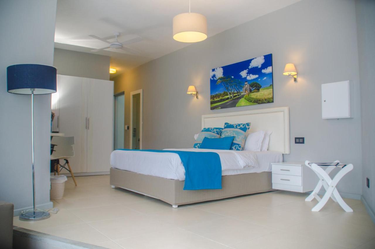 Azur Paradise Grand Baie Exterior photo